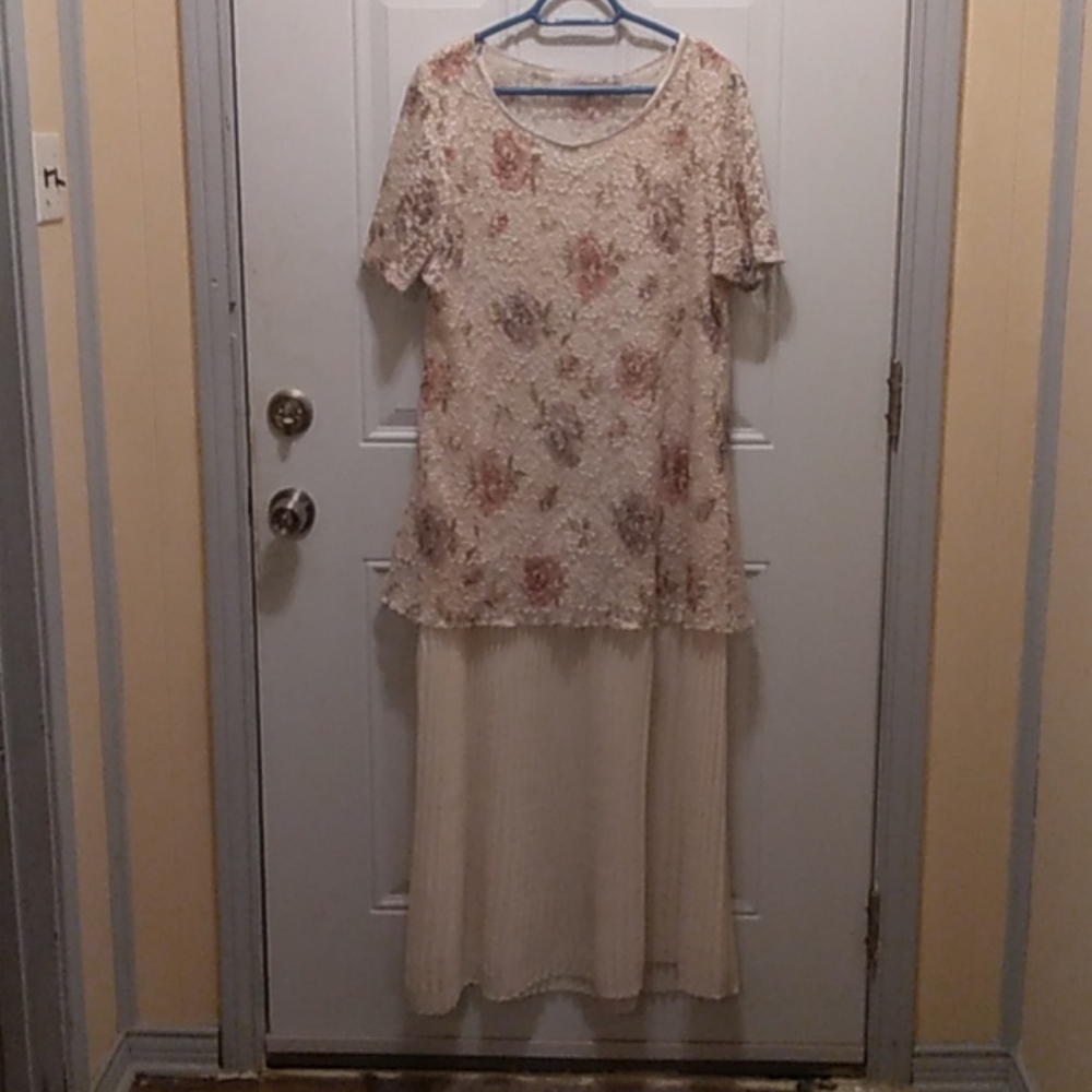 FORMAL DRESS